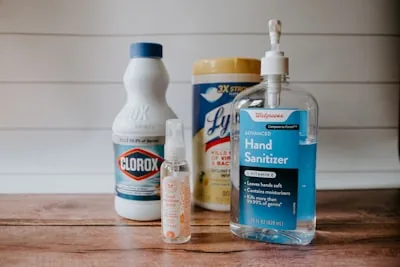Spray cleaning products