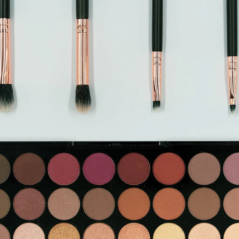 Eyeshadow palette and brushes