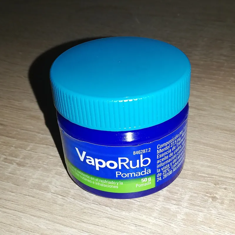 Vicks VapoRub jar — cold and cough relief